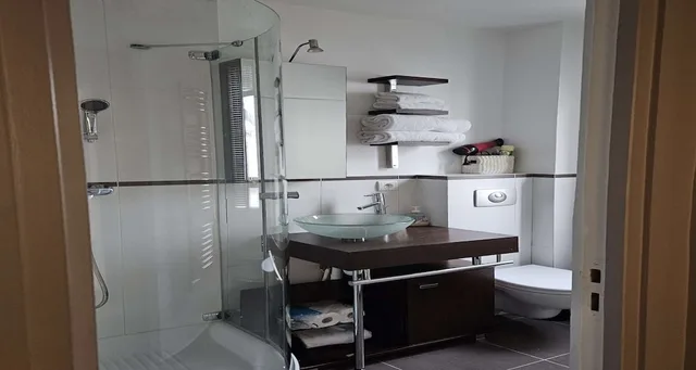 غرفة كومفورت بسرير كوين، Hotel Apolonia Paris Montmartre, Sure Hotel Collection by BW 9/9