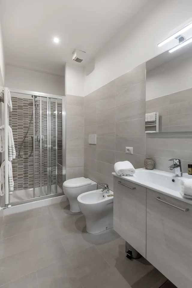 Superior, Double or Twin Bed, Balcony, Apollo Guest House 3/3