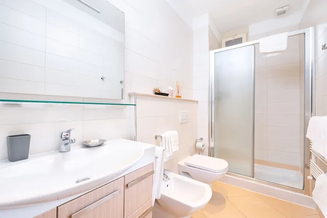 شقة عائلية بسرير كوين مع أريكة، Residence Ca Foscolo 4/5