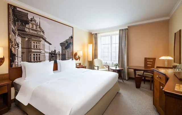 غرفة ديلوكس بسرير كينج، Lindner Hotel Prague Castle 1/3