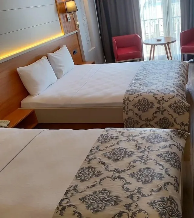 غرفة ديلوكس ثلاثية بسرير كينج وسرير فردي، May Park Hotel 1/1