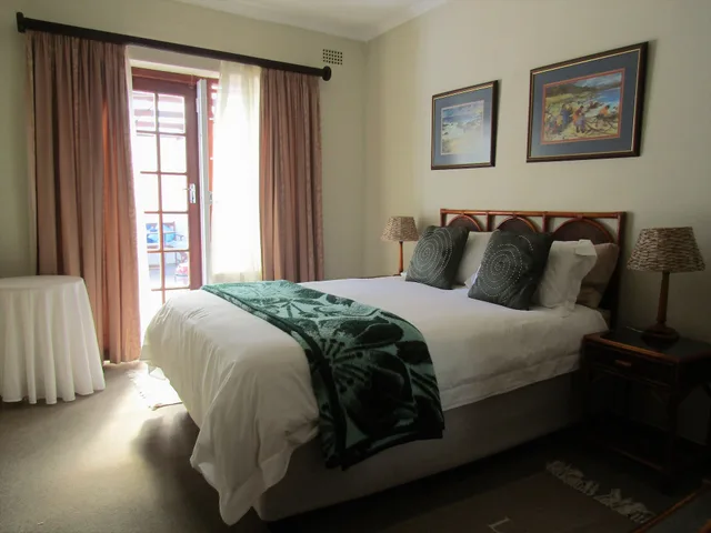 Comfort, Quadruple, Double and Twin Beds, Blouberg Dolphin Inn 1/6