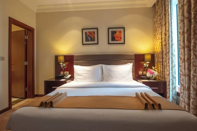 غرفة قياسية بسرير كينج، فندق كورب كورنيش الخبر(Corp Al Khobar Corniche Hotel) 2/7
