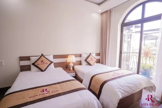 غرفة ديلوكس بسريرين منفصلين، Roza Palace 2/7