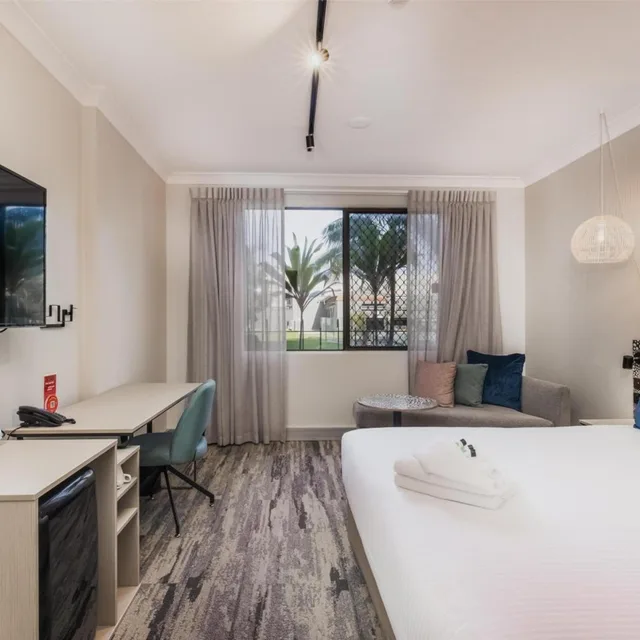 Room, King Bed, Accessible, Mermaid Waters Hotel by Nightcap Plus 4/8
