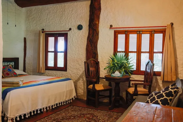 شقة بسرير كينج بإطلالة على المسبح مع أريكة بمطبخ صغير، Ensueno Holbox & Beach Club 1/2