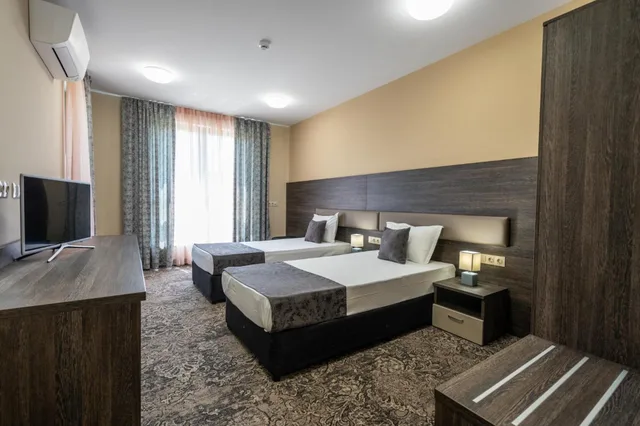 جناح جونيور بسرير فردي، Plaza Hotel Plovdiv 2/4