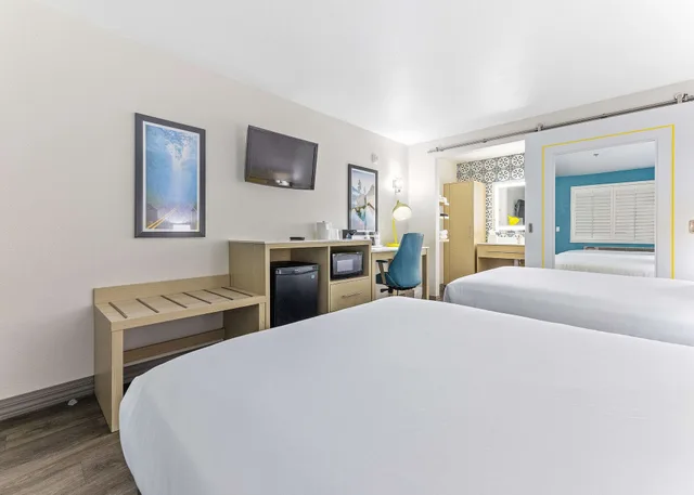 غرفة بسريرين مزدوجين، Hillstone Inn Tulare, Ascend Hotel Collection 1/8