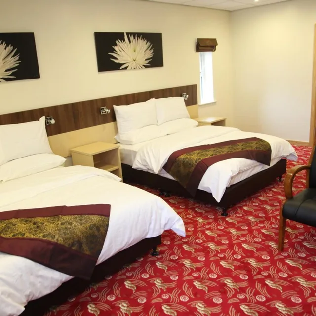 غرفة رباعية، The Cambridge Hotel 1/4