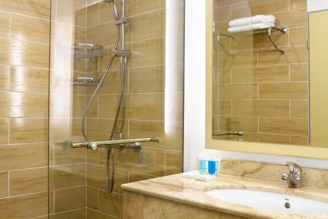 Room, Twin Beds, Lateral Side Sea View, Balcony، Bilyana Beach 3/4