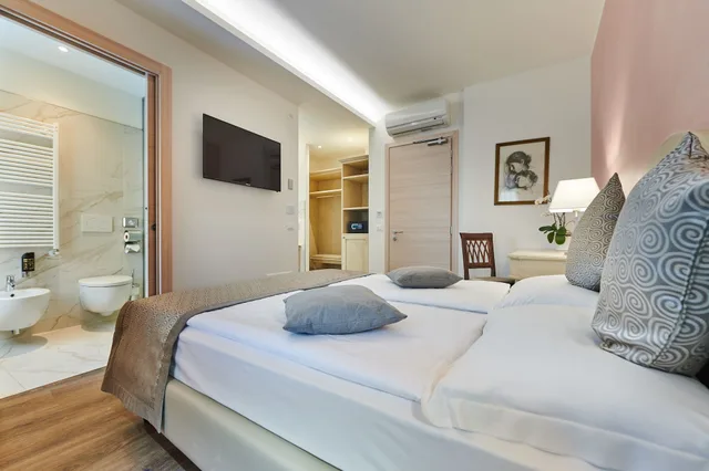 1 Bedroom, Panoramic, Lake Side، Boutique Hotel Brenzone 5/8