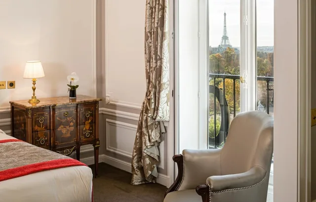 Junior Suite, King Bed, Eiffel View، Hotel Regina Louvre 9/10