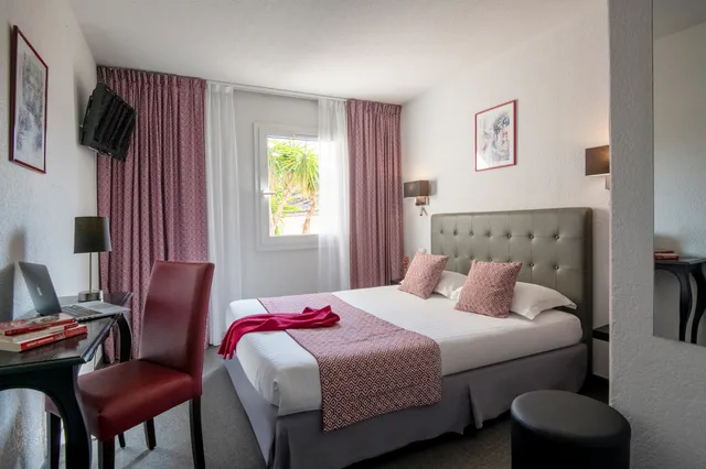 غرفة كومفورت بسرير مزدوج، Hotel du Forum 3/7