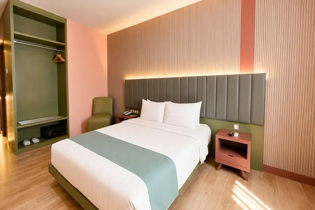 غرفة غراند ديلوكس بسرير مزدوج، Grand Kangen Hotel Urip Sumoharjo 2/10