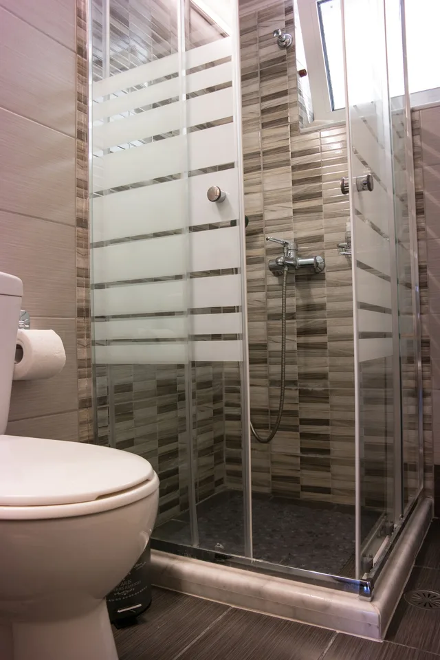 City, Apartment, Queen and Twin Beds, Sofa، Alexandra Apartments 5/5