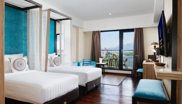 غرفة تنفيذية بسريرين منفصلين بشرفة، Grand Sunshine Resort and Convention 5/10