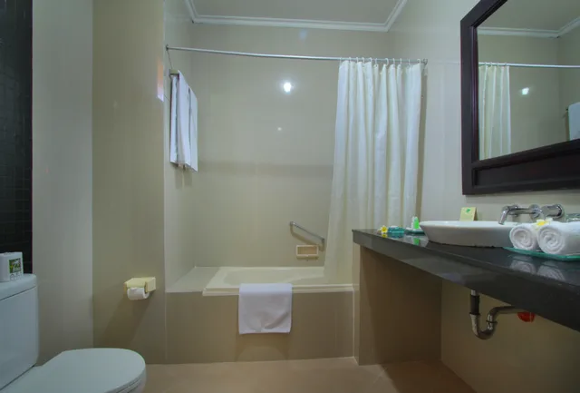 غرفة سوبيريور بسرير مزدوج أو سريرين منفصلين، Adi Dharma Hotel Legian 4/4
