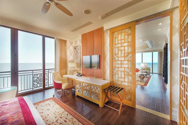 جناح غراند بسرير كينج بإطلالة على البحر بغرفة نوم واحدة، InterContinental Grand Ho Tram 2/3