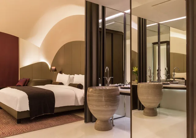 Roseate, Spa, Suite, Double Bed, Laundry، The Roseate New Delhi 2/3