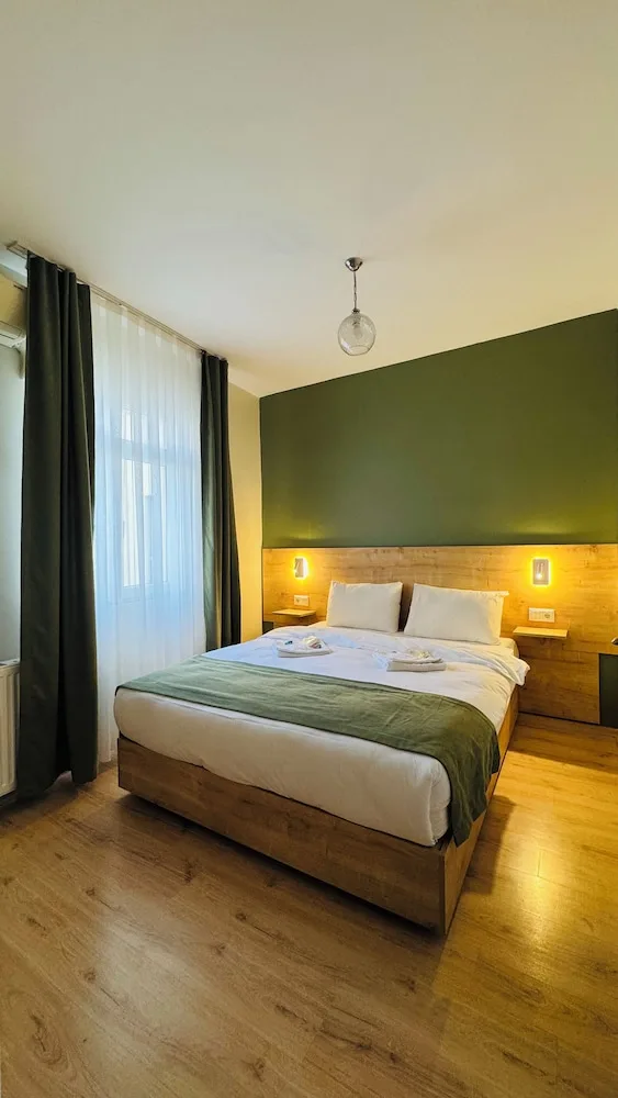 Room, Queen Bed, Shared Bathroom, Sultan Hostel & Guesthouse 3/6