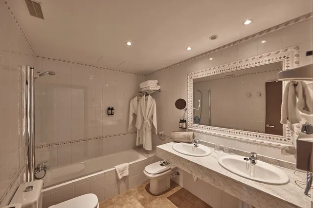 جناح بإطلالة على البحر بشرفة، Hotel Maristel - Adults Only 8/9