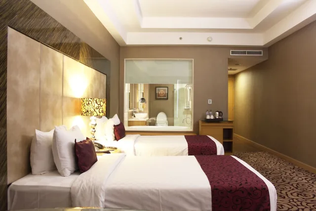 Deluxe Twin, Wyndham Surabaya City Centre 3/7