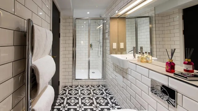 2 Bedrooms, Superior, Apartment, Linton Collection - Blackfriars Lofts 1/1