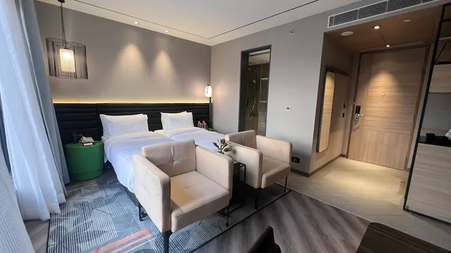 غرفة ديلوكس بسريرين منفصلين، Ramada Encore by Wyndham Bareilly Civil Lines 3/7