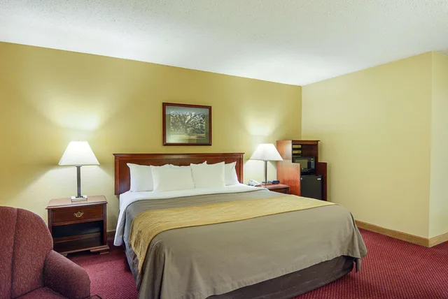 غرفة بسرير مزدوج، Quality Inn in Winchester, VA 3/5