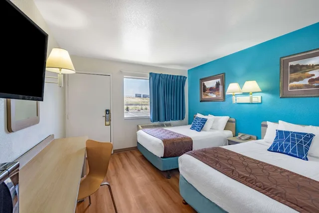 غرفة بسريرين مزدوجين، Travelodge by Wyndham Miles City 4/6
