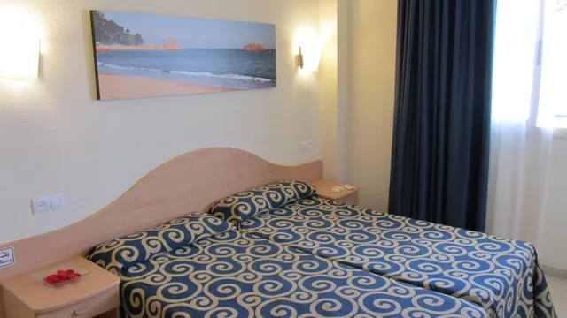 جناح ثلاثي، htop Royal Sun Suites 7/8