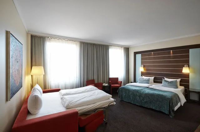 Junior Suite, King Bed, Imperial Hotel 1/2