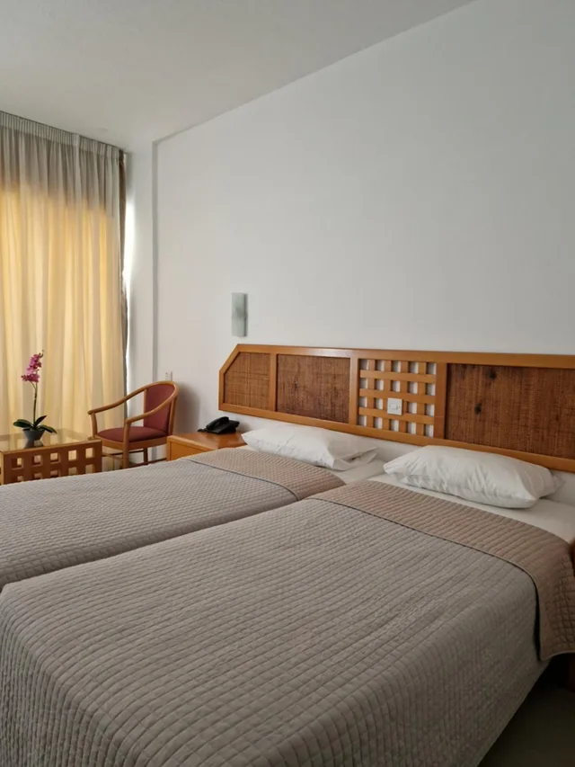 غرفة مفردة بإطلالة على البحر، Navarria Hotel 6/11