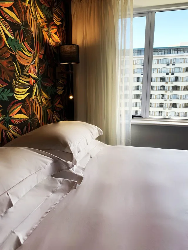Room, Queen Bed, Signature Lux Hotel By Onomo Foreshore 1/2