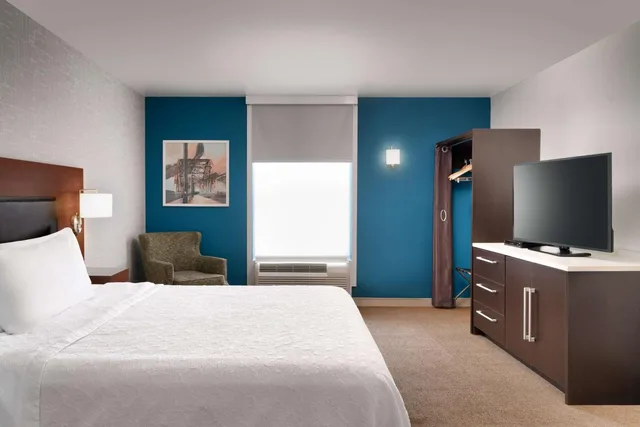جناح بسرير كينج مع أريكة لذوي الإعاقة، Home2 Suites By Hilton Houston/Katy 1/5