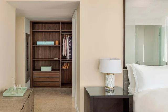 4 Bedrooms, Pool, Residence, Triple, 4 Double Beds, Ocean Front، The Ritz-Carlton Residences, Turks & Caicos 6/6