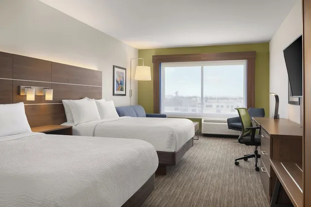 جناح بسريرين كوين مع أريكة، Holiday Inn Express Suites Aurora 1/8