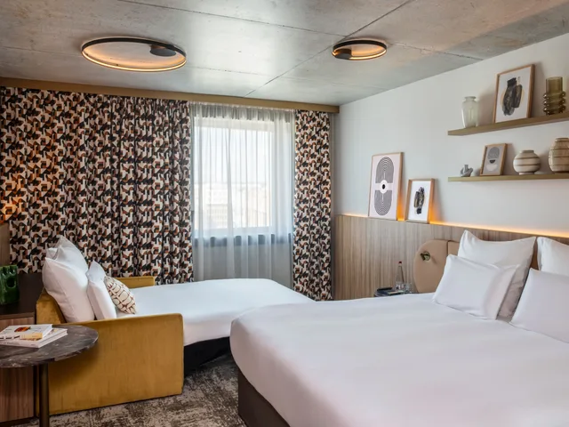 غرفة متصلة عائلية بسريرين كينج مع أريكة، Pullman Lyon 1/10