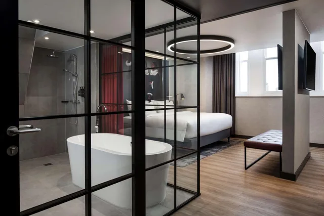 Suite, St George View، Radisson RED Hotel, Liverpool 4/5