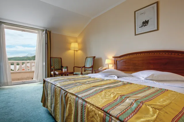 Premium, Double Bed, Side Sea View، Hotel Laurentum 2/7