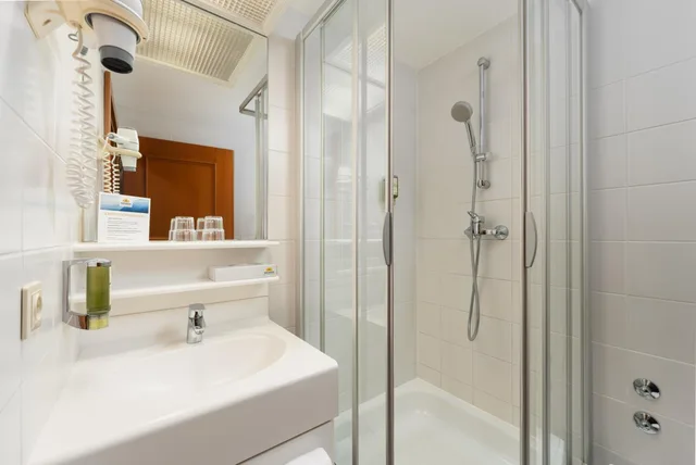 Studio, King Bed, Mondi Holiday Bellevue 6/6