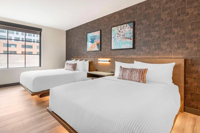 غرفة رباعية لذوي الإعاقة، Cambria Hotel Denver Downtown RiNo CO 2/4