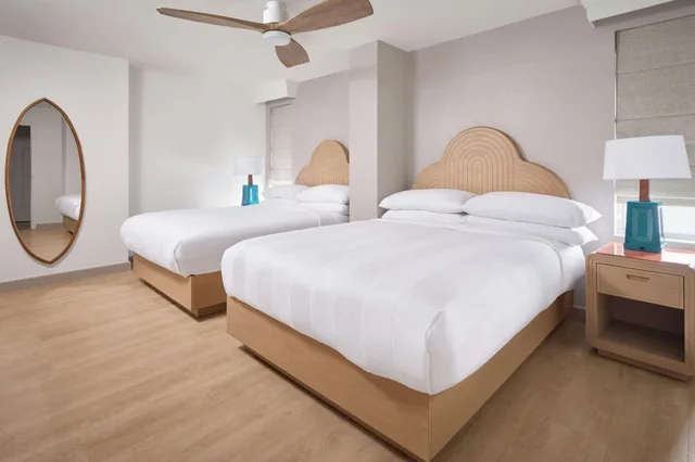 Room, Multiple Beds, Balcony, Accessible، Marriott Hutchinson Island Resort & Beach Villas, Golf & Marina 2/4
