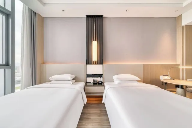 غرفة تنفيذية بسريرين مزدوجين، Courtyard By Marriott Hangzhou Xihu 3/6