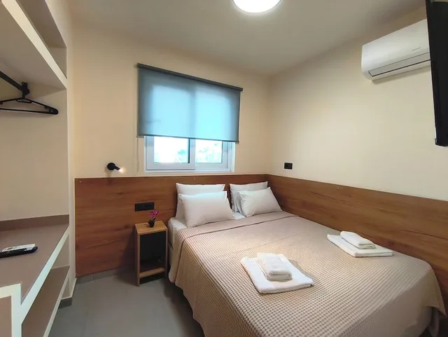 2 Bedrooms, Deluxe, Apartment, 2 Queen Beds, 2 Bathrooms، Villa Maroula 4/10