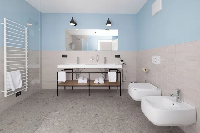 شقة إليت بسرير كينج مع أريكة، Hortenberg Homes 3/5