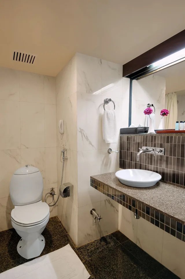 Canary, Superior, King Bed، Quality Inn River Country 3/4