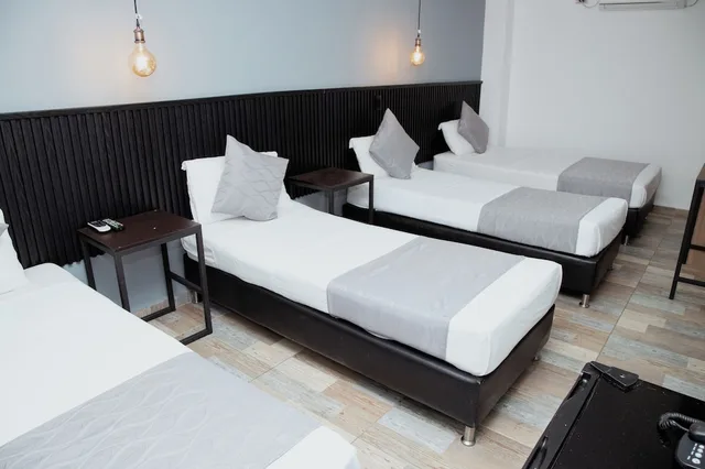 غرفة رباعية بغرفة نوم واحدة، Hotel Palmas Del Estadio 4/10