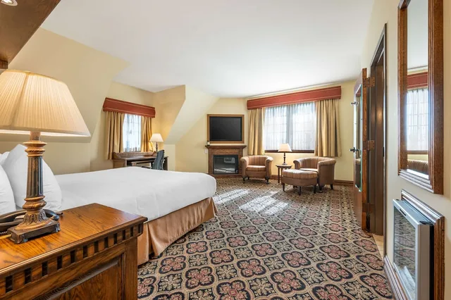 غرفة قياسية بسرير كينج لذوي الإعاقة، Best Western Premier Mariemont Inn 2/4
