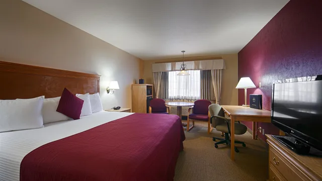 غرفة قياسية بسرير كينج، Best Western Plus Caldwell Inn & Suites 1/9
